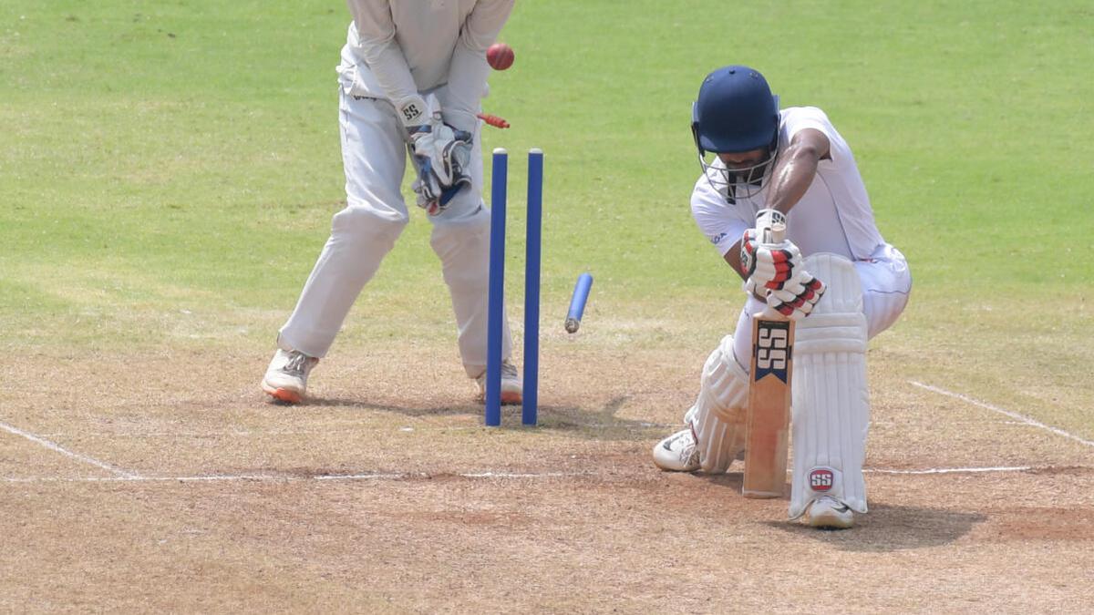 Ranji Trophy 2023-24: Karnataka On Course For Big Win Vs Tamil Nadu ...